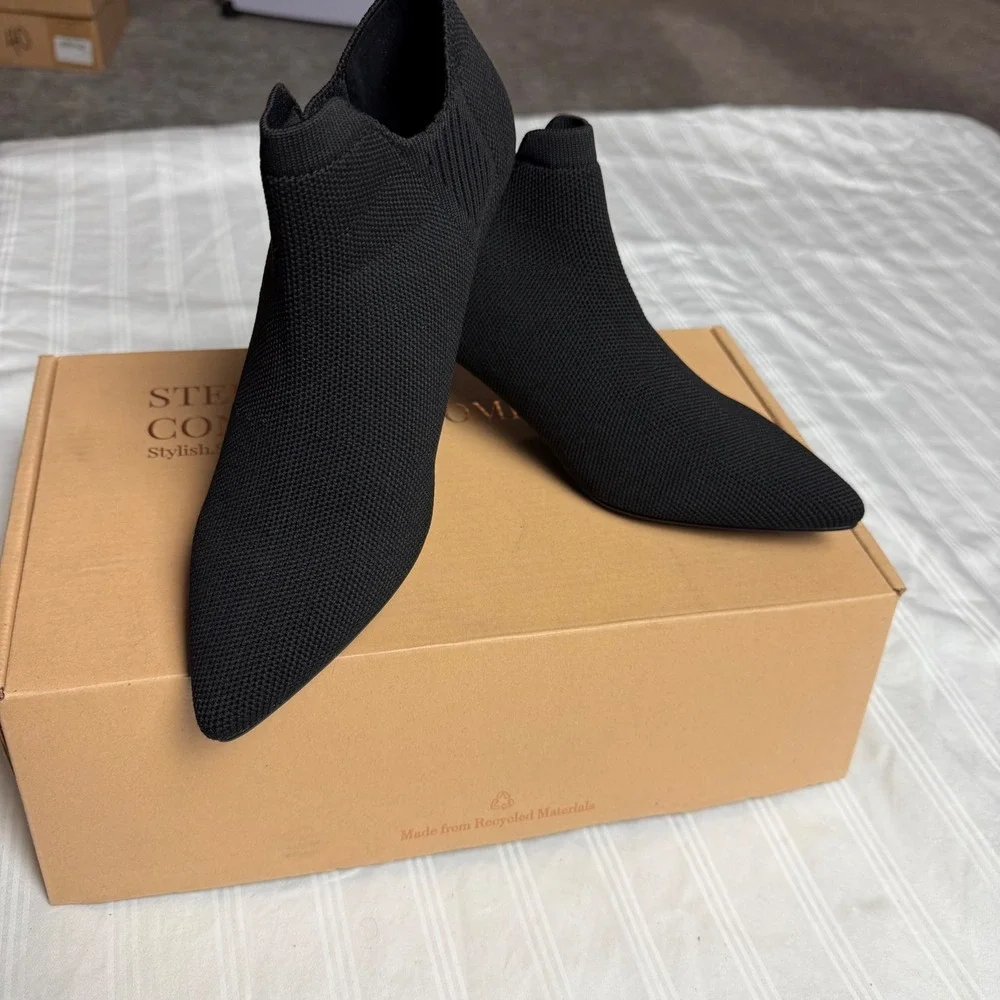 Vivaia Kitten Heel Ankle Boots Knit Pointed Toe Black Booties Size 6 EUR‎ 36
